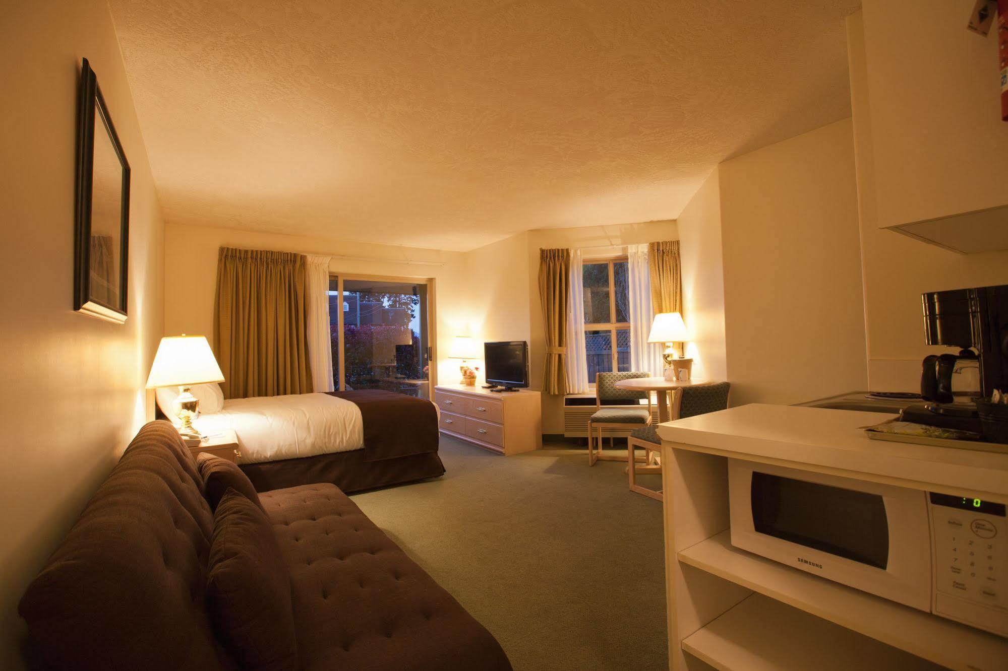 Coast Parksville Hotel Exterior foto